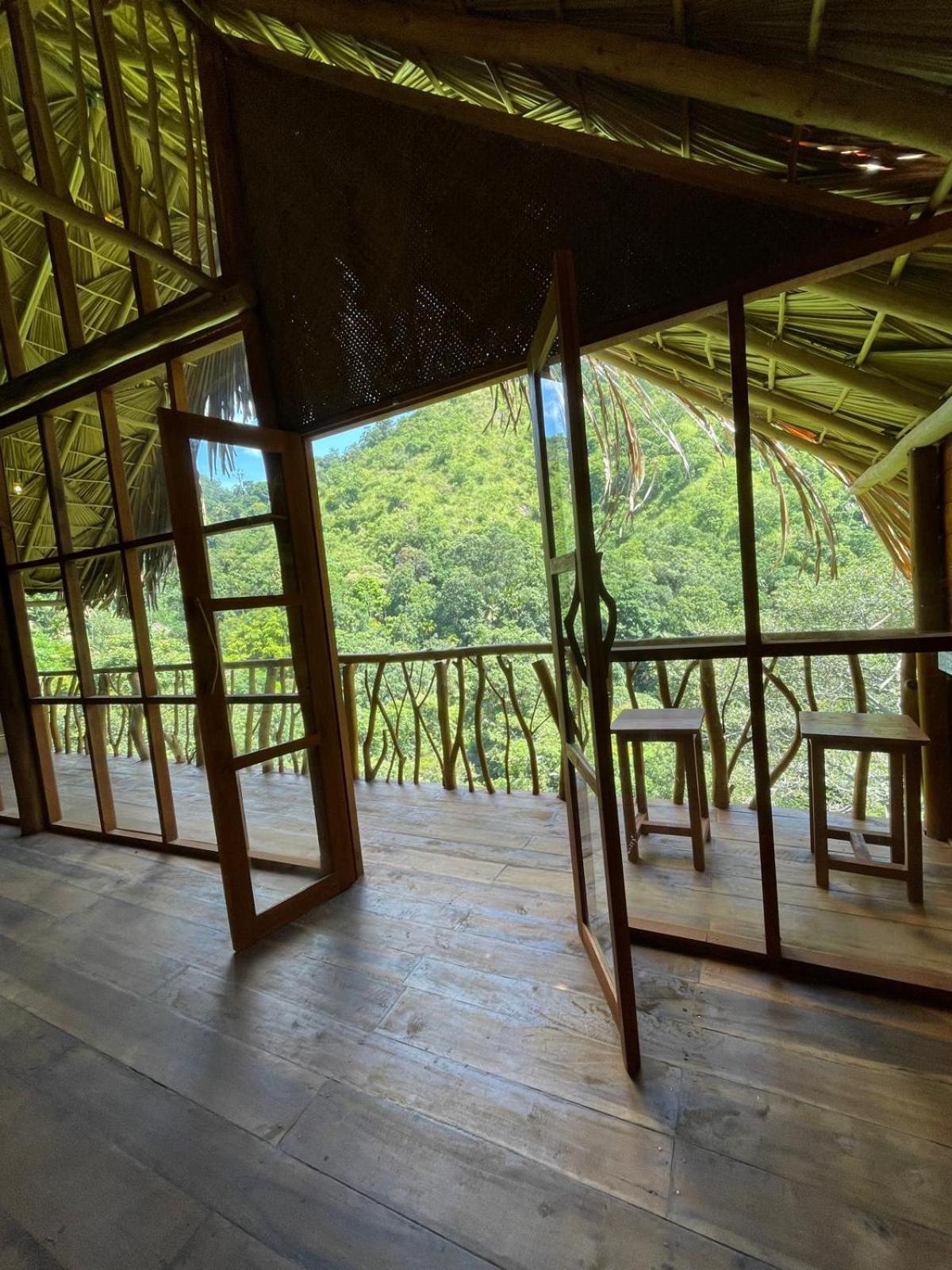 Wood Palace Ella Ngoại thất bức ảnh