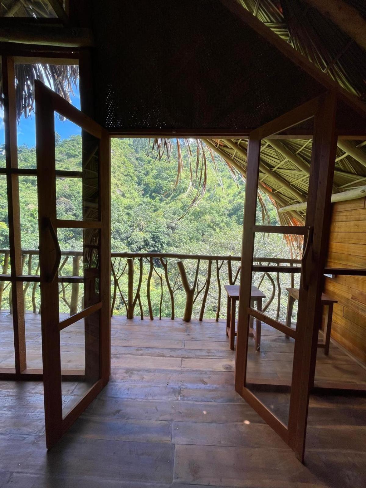 Wood Palace Ella Ngoại thất bức ảnh