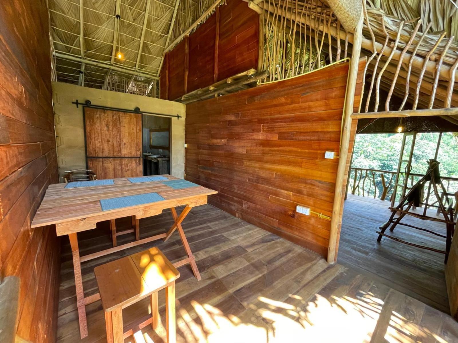 Wood Palace Ella Ngoại thất bức ảnh