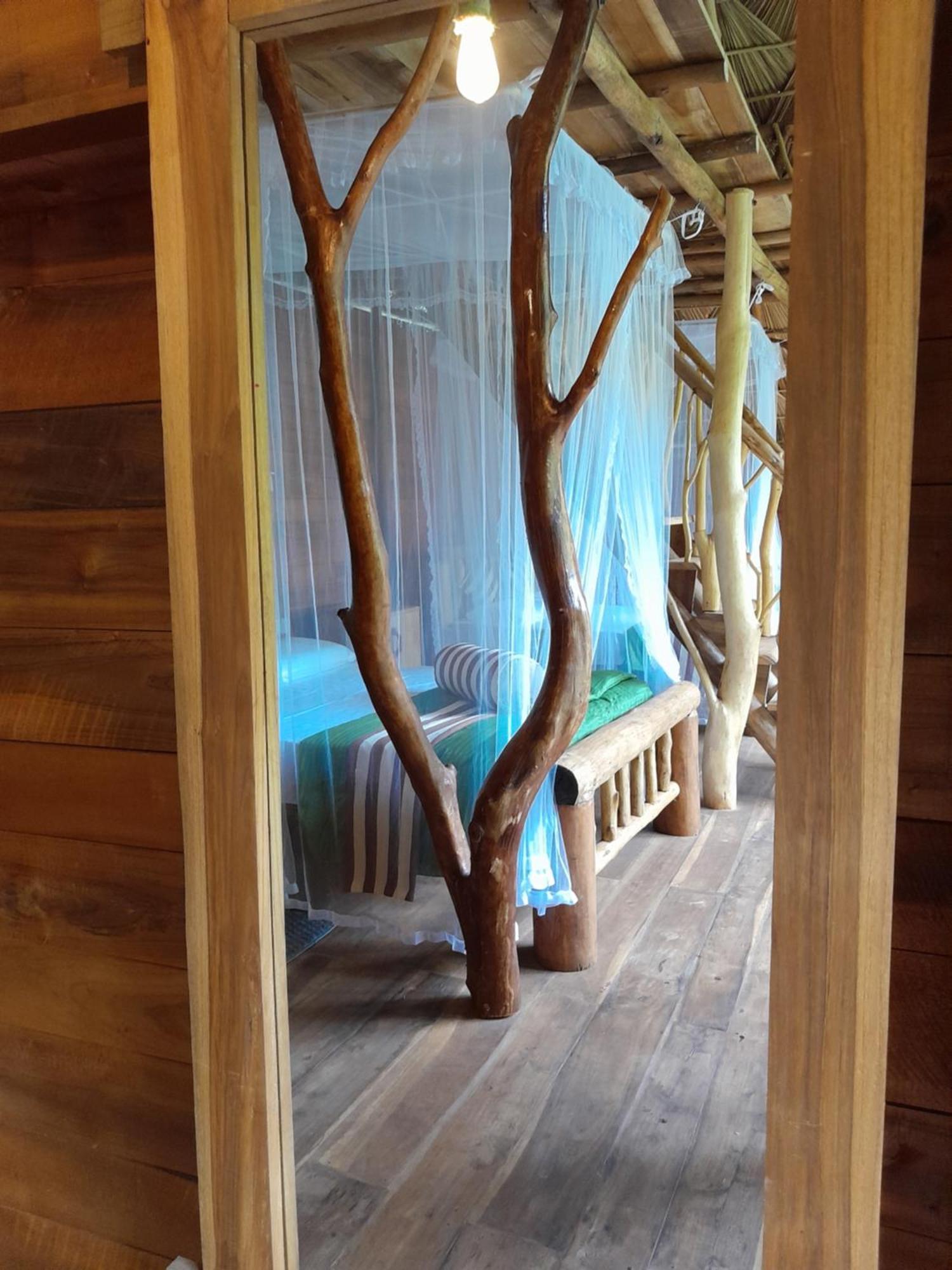 Wood Palace Ella Ngoại thất bức ảnh