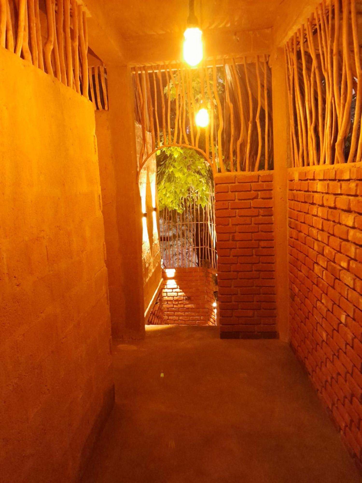 Wood Palace Ella Ngoại thất bức ảnh